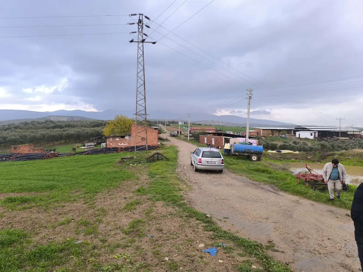 ACİL SATILIK 1.700 m² KÖY YANIARAZ - Fotoğraf 3