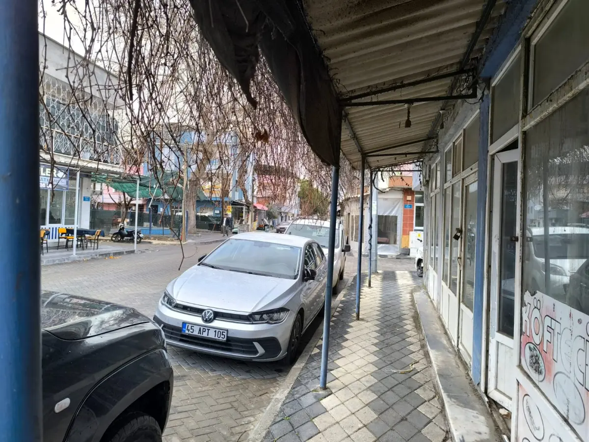 TURGUTLU / İSTASYON MAHALLESİ CADDE ÜZERİ - Fotoğraf 8