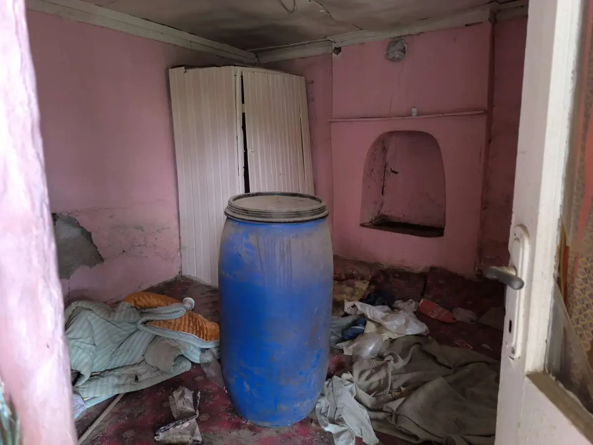 TURGUTLU DERBENT – KÖYÜN İÇİNDE 180 M² ARSA – - Fotoğraf 3