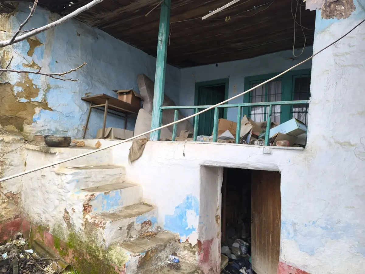 TURGUTLU DERBENT – KÖYÜN İÇİNDE 180 M² ARSA – - Fotoğraf 6