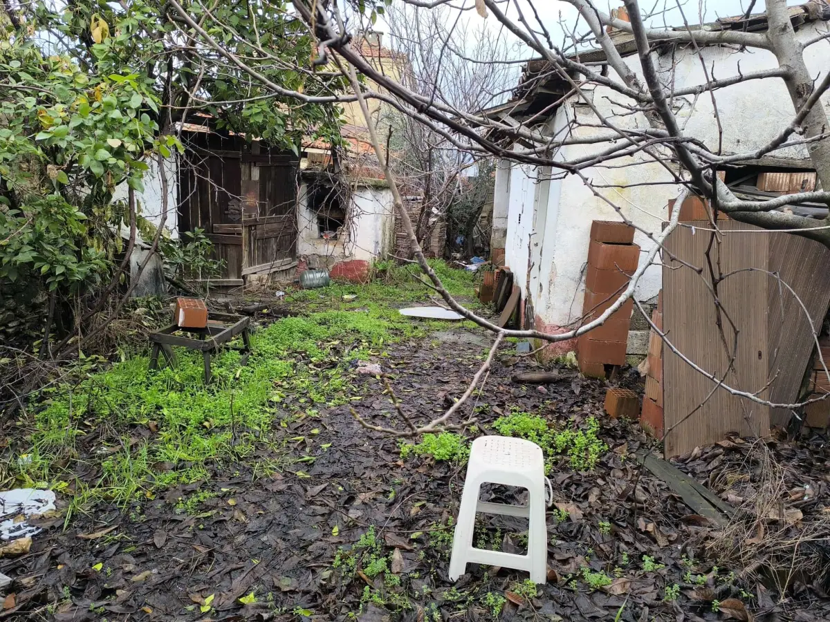 TURGUTLU DERBENT – KÖYÜN İÇİNDE 180 M² ARSA – - Fotoğraf 8